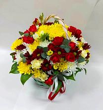 Цветочная композиция из Хризантемы и Розы в корзине в Мигулинской
